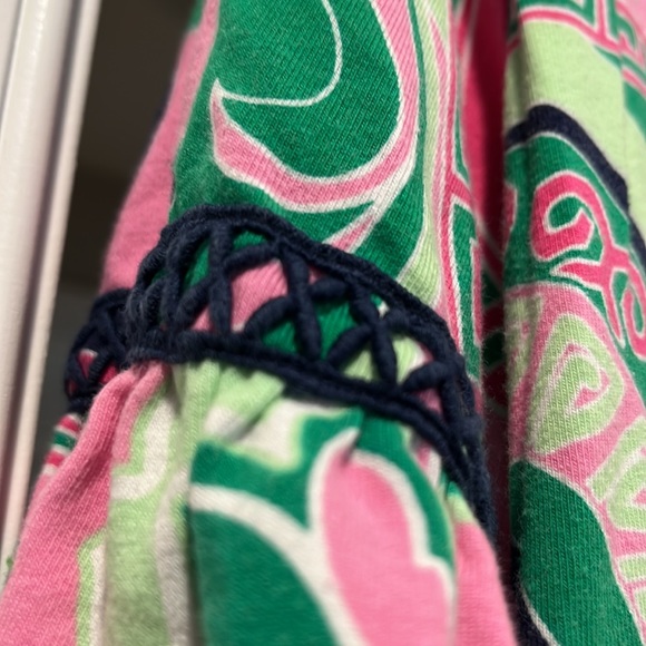 👀Crown and Ivy so pretty! 🌸wear with white /navy pants. In 💕condition.Finalprice - Picture 3 of 8